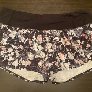 Lululemon Speed Up Mid Rise Lined Shorts 4”